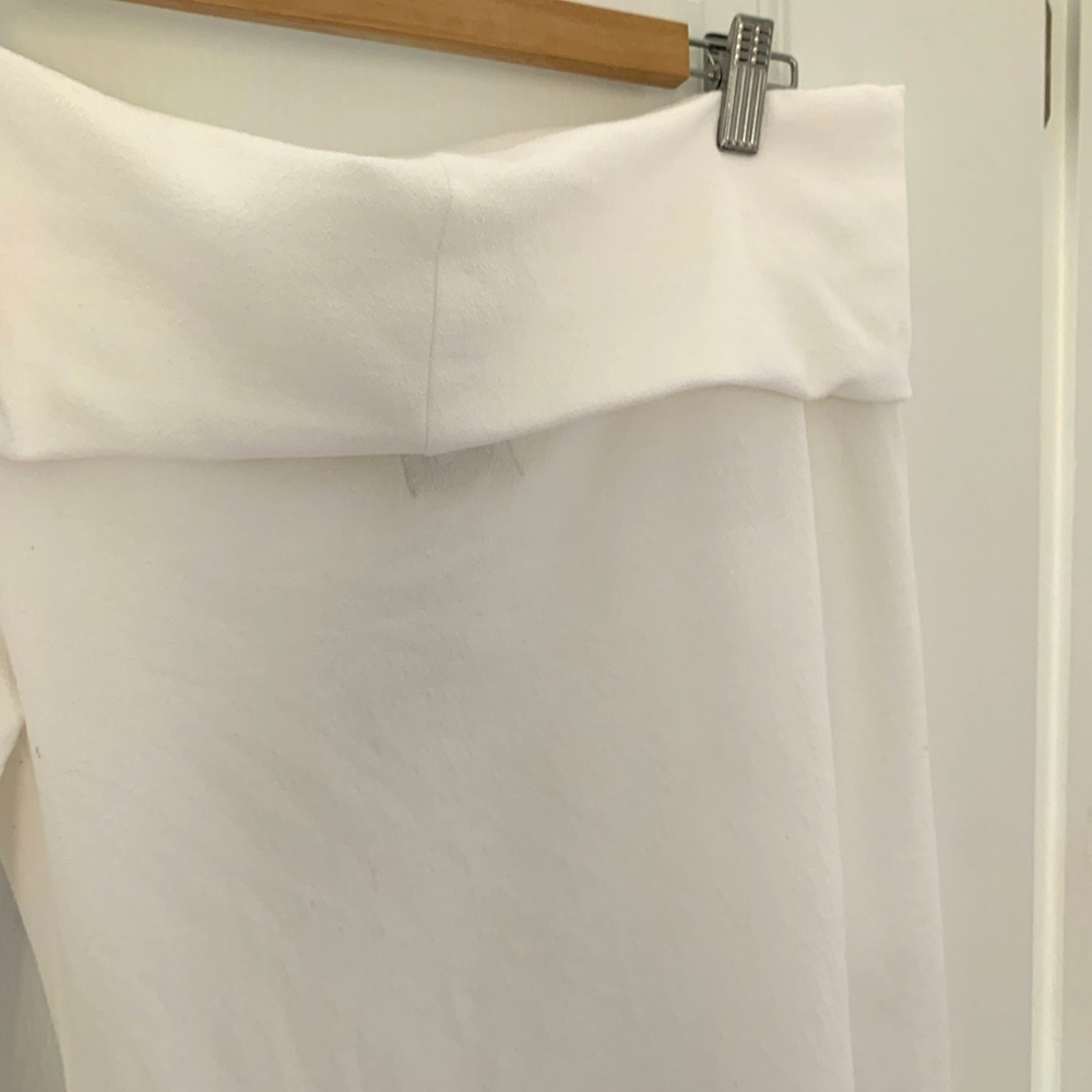 OFF-THE-SHOULDER WHITE TOP - Picture 2 of 3